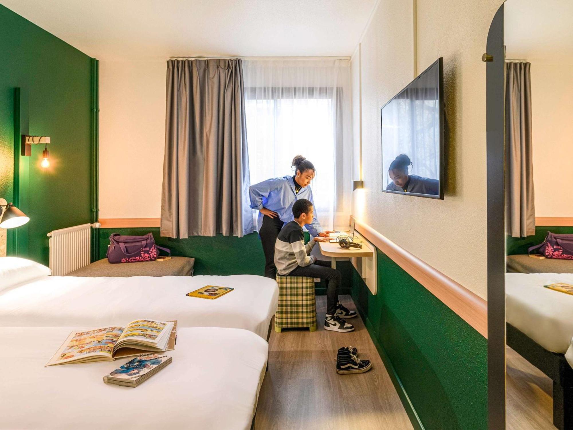 Greet Hotel Evreux Centre - Route De Normandie By Accor Εξωτερικό φωτογραφία